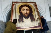 Установка икон в Святых вратах Соловецкой обители 