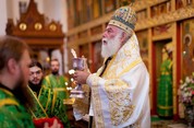Божественная литургия в день перенесения мощей преподобных Зосимы, Савватия и Германа