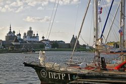 Фото Валерий Гречихин, Участники международной регаты установят соловецкие поклонные кресты на Ямале