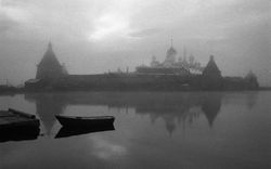 Фото А. Данилочкина, В Москве проходит фотовыставка «Земля особого назначения», посвященная Соловецким островам
