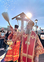 В день празднования Собора Новомучеников и исповедников Соловецких на монастырском причале освящён поклонный крест